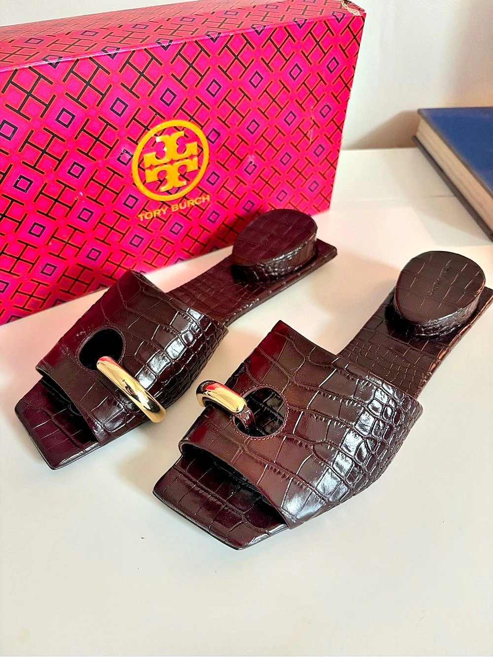 Tory Burch Pierced Flat Mule Sandals in Brown Embossed Leather Sandals US 9.5 NE
